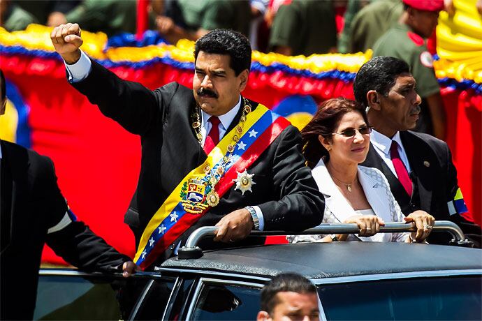 El presidente de Venezuela, Nicolás Maduro, acompañado de la primera dama venezolana Cilia Flores.