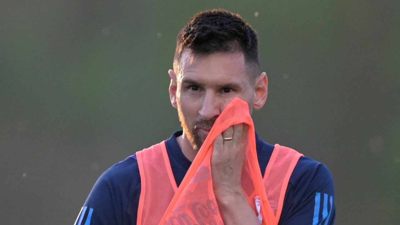 Lionel Messi en su entrenamiento con Argentina.