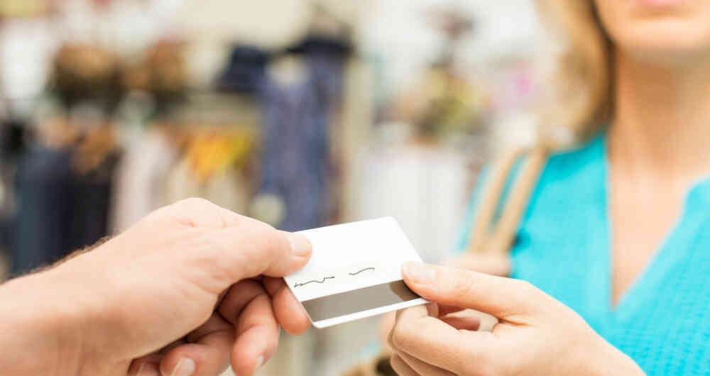 Los almacenes de cadena han sido fundamentales en el crecimiento de las tarjetas de crédito en el país.