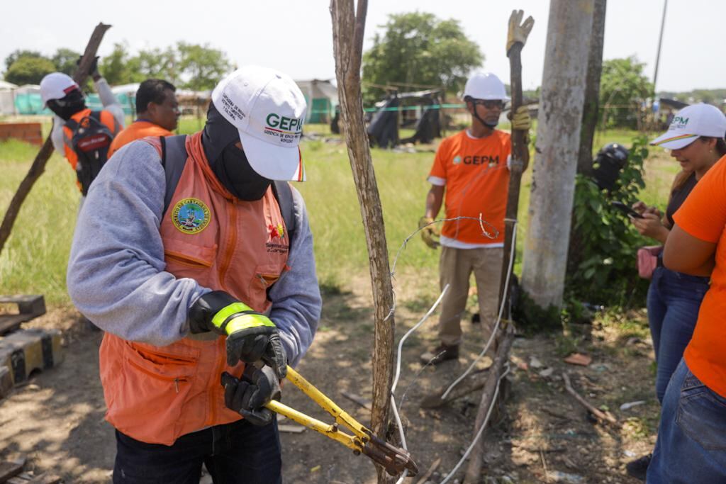 Primer día de desalojo en la Invasión 'Gustavo Petro' de Cartagena