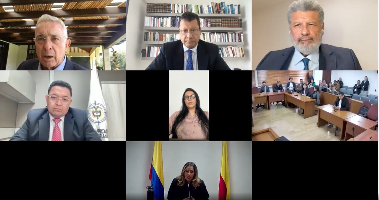 Álvaro Uribe, condenado a 12 años de prisión. Ordenan detención domiciliaria. Lectura de la sentencia.