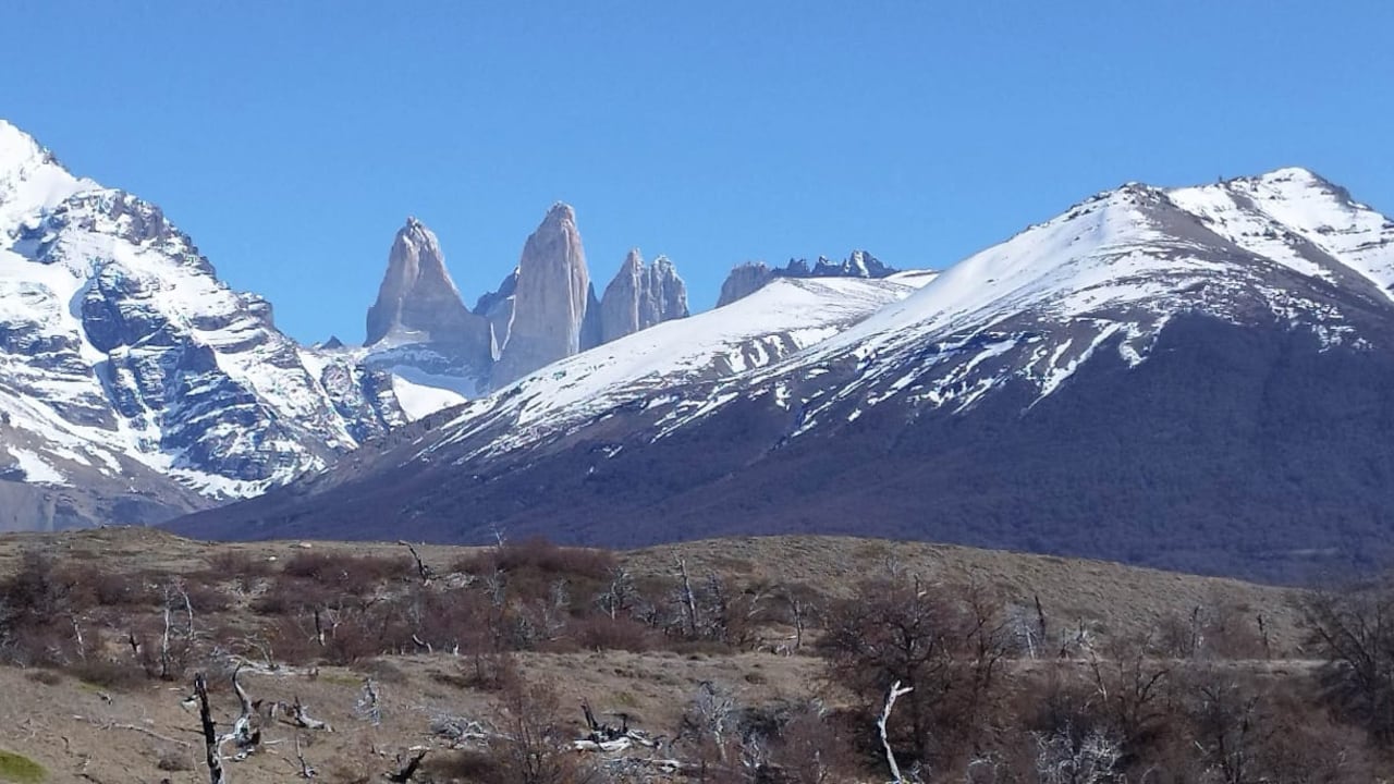 El llamado de auxilio se produjo mientras la tormenta afectaba la visibilidad y la transitabilidad del sendero.