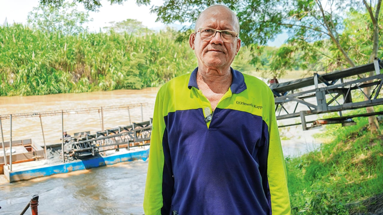Carlos Alberto Castro vive hace 30 años en la vereda Platanares y ha ayudado a centenares de personas a rescatar a sus familiares desaparecidos.
