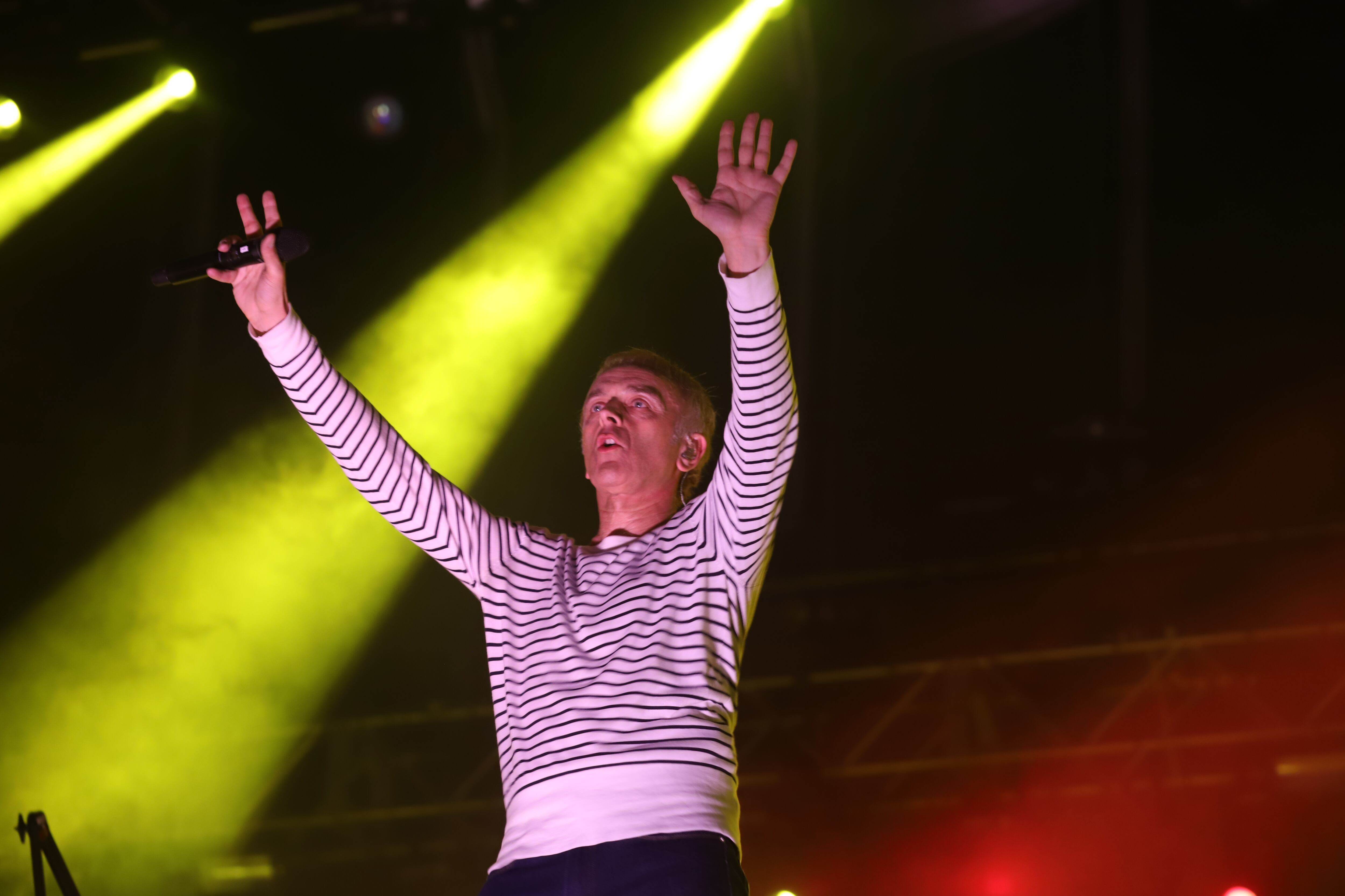 Karl Hyde de Underworld en el FEP 2019, el 6 de abril. Foto: Diana Rey Melo.