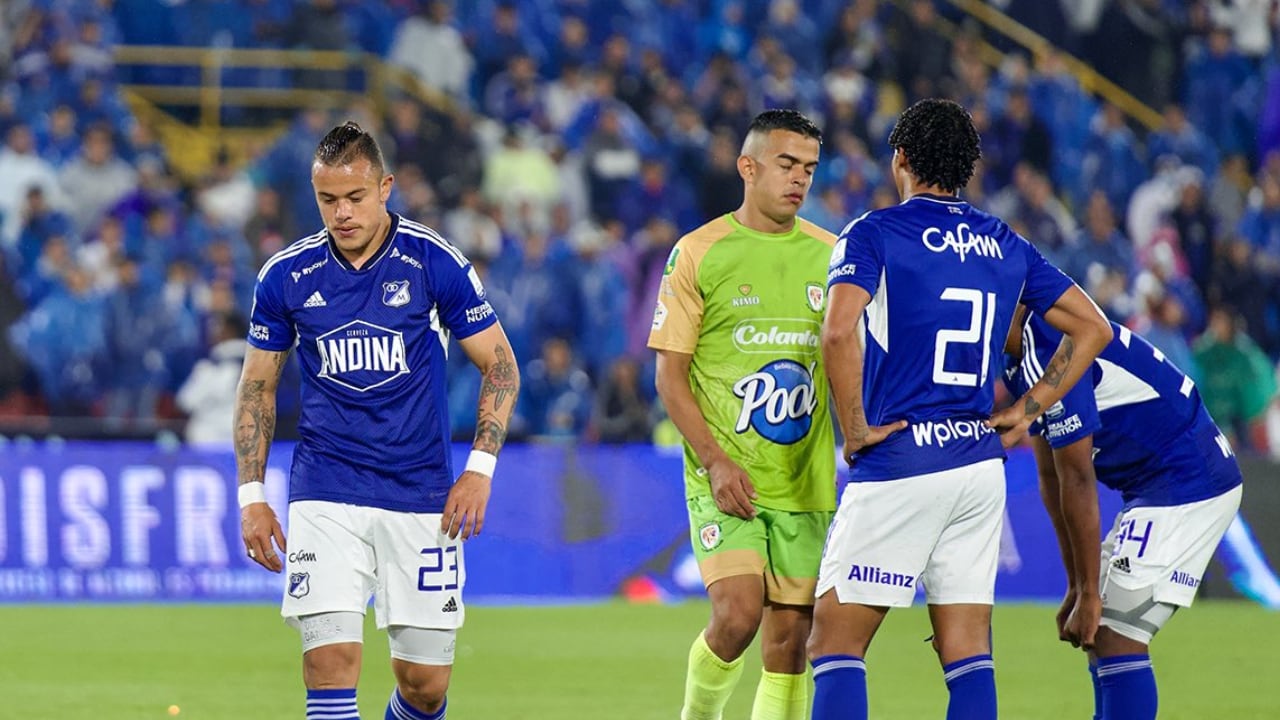 Leo Castro fue el único de los refuerzos que saltó al campo como titular este sábado