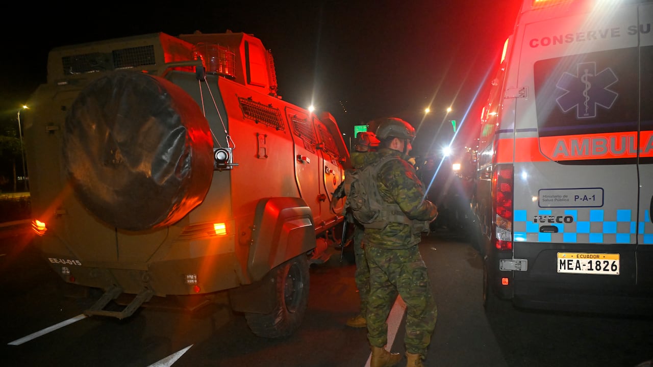 Fuerzas ecuatorianas irrumpieron en la embajada de México en Quito para detener al exvicepresidente Jorge Glas.