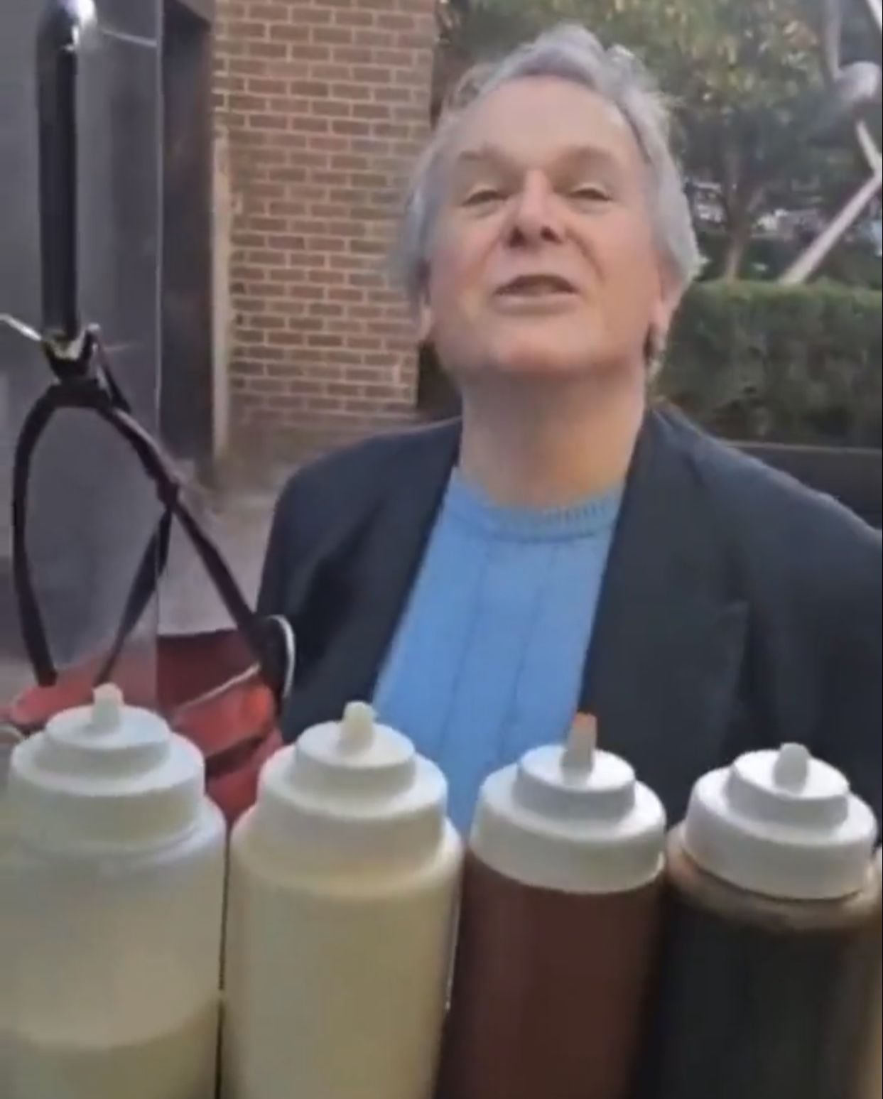 El exasesor presidencial llamó terrorista al vendedor