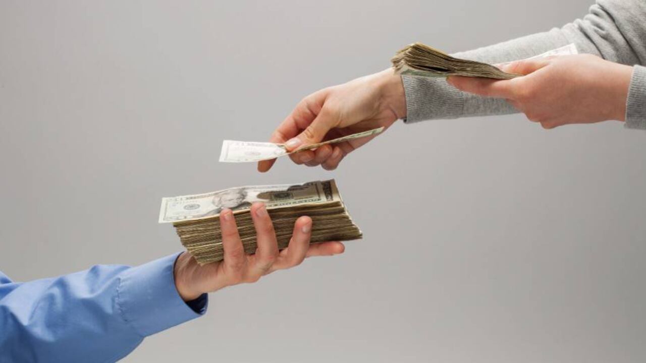 Remesas de trabajadores caerán 20% en 2020, según Moody’s.