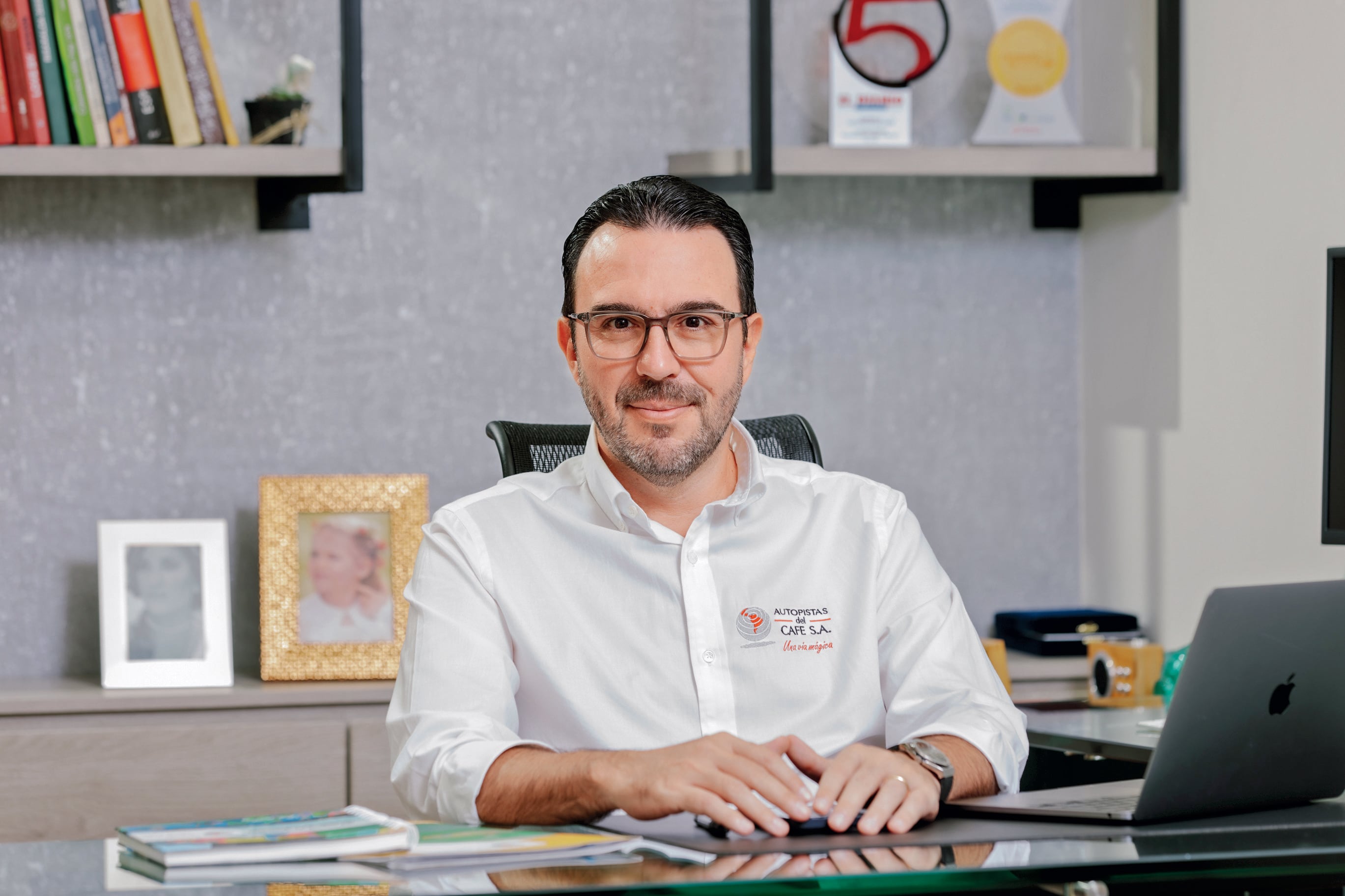 Mauricio Vega Lemus, gerente Autopistas del Café.