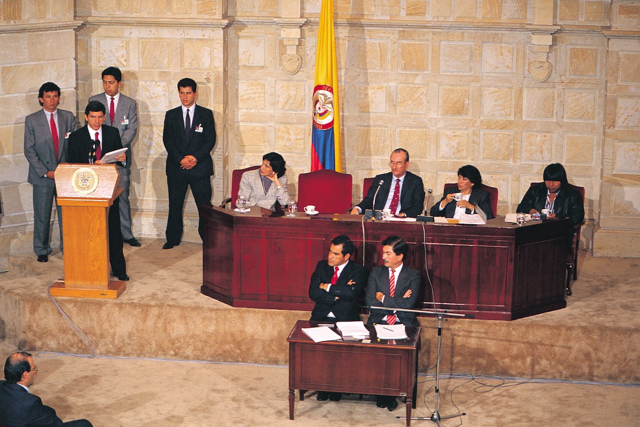 ASAMBLEA CONSTITUYENTE: Instalacin.
Foto:Lope Medina Feb 91
