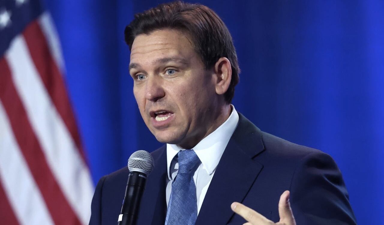 El gobernador de Florida, Ron DeSantis, sería uno de los candidatos a la presidencia de Estados Unidos por el partido Republicano.