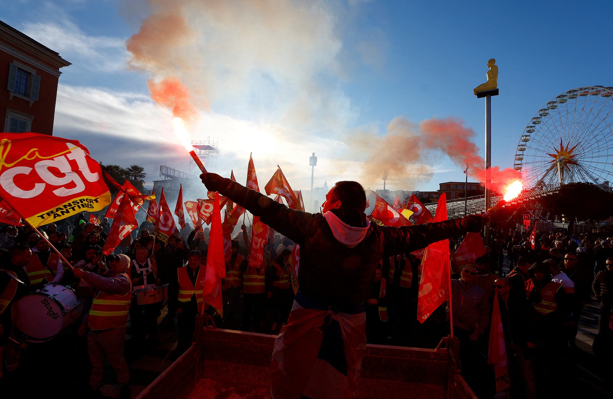 Más de un millón se manifiestan contra la reforma de las pensiones en Francia