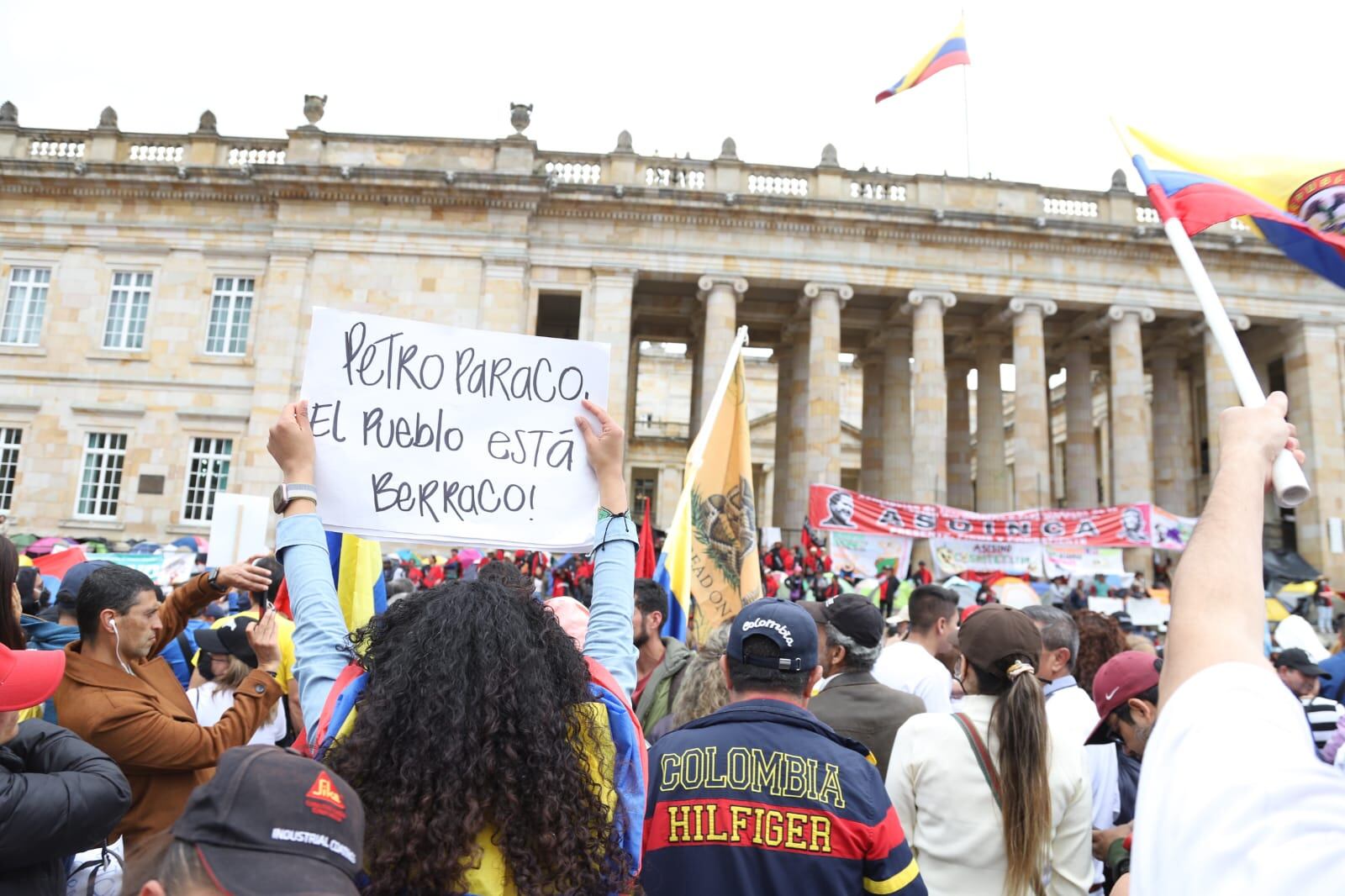 Marchas de la oposición en contra del Gobierno en la plaza de Bolívar