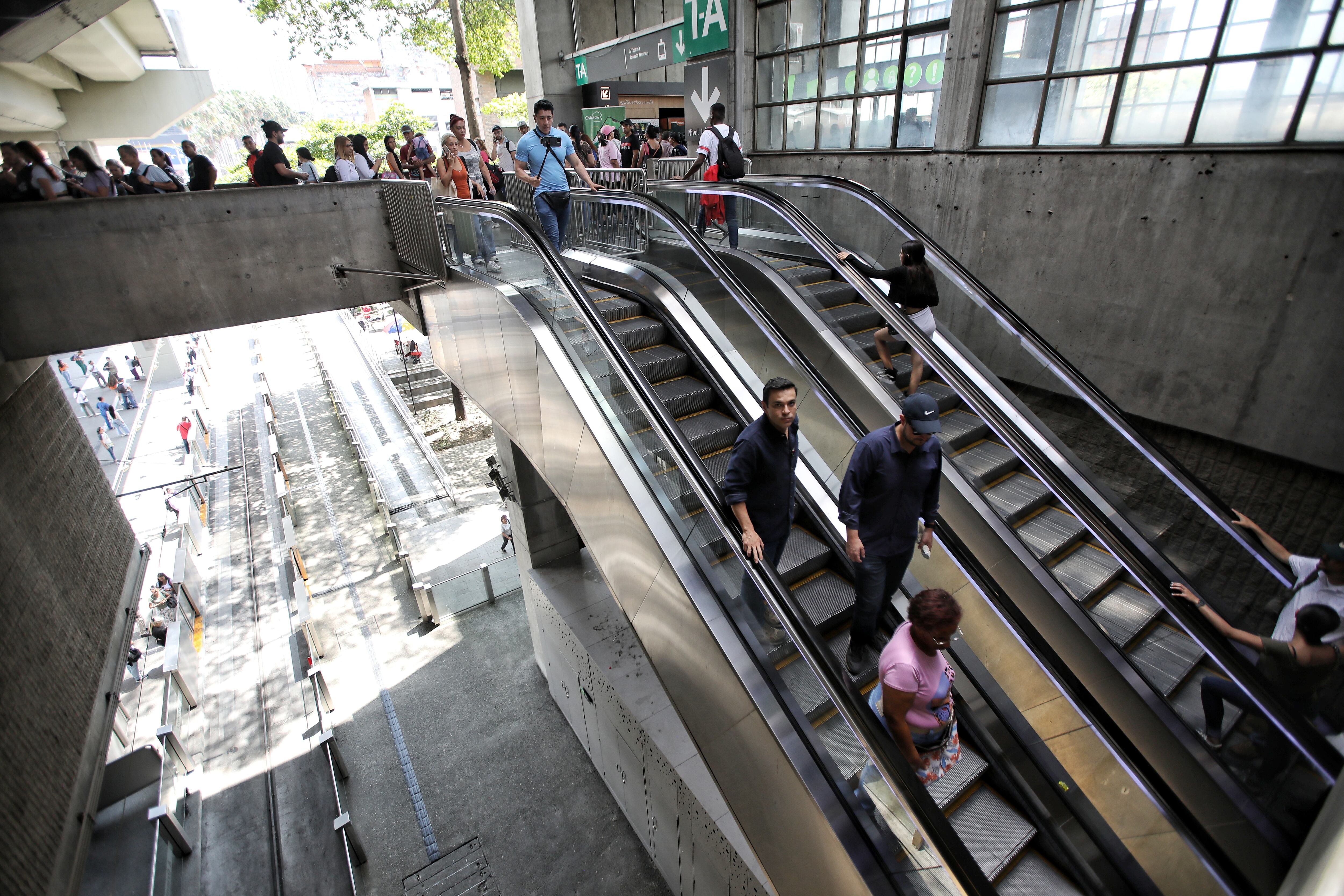 Metro de Medellin, Juan Diego Alvira