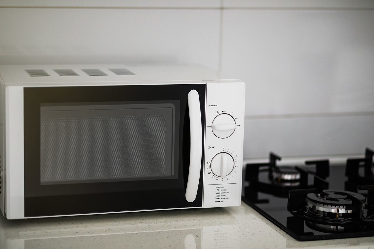 Un microondas mal cuidado puede volverse peligroso.