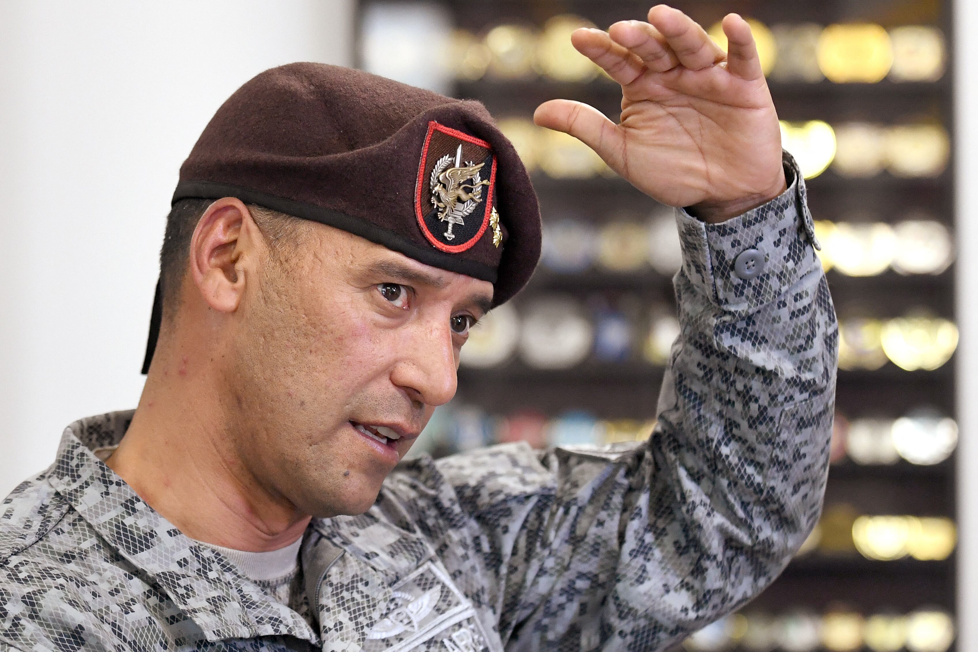 El general Pedro Sanchez lideró la búsqueda de los niños perdidos en la selva del Guaviare. (Photo by Daniel MUNOZ / AFP)