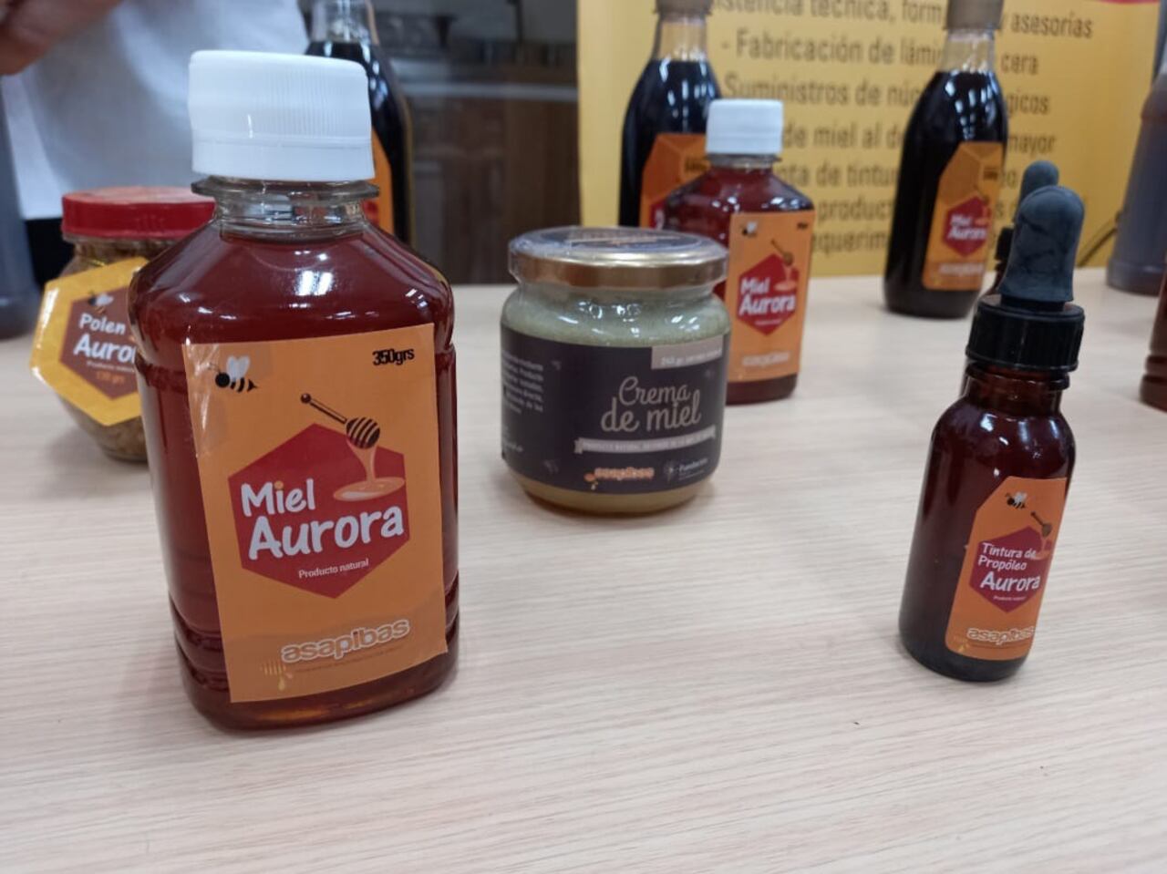 Productos de miel comercializados por Asapibas