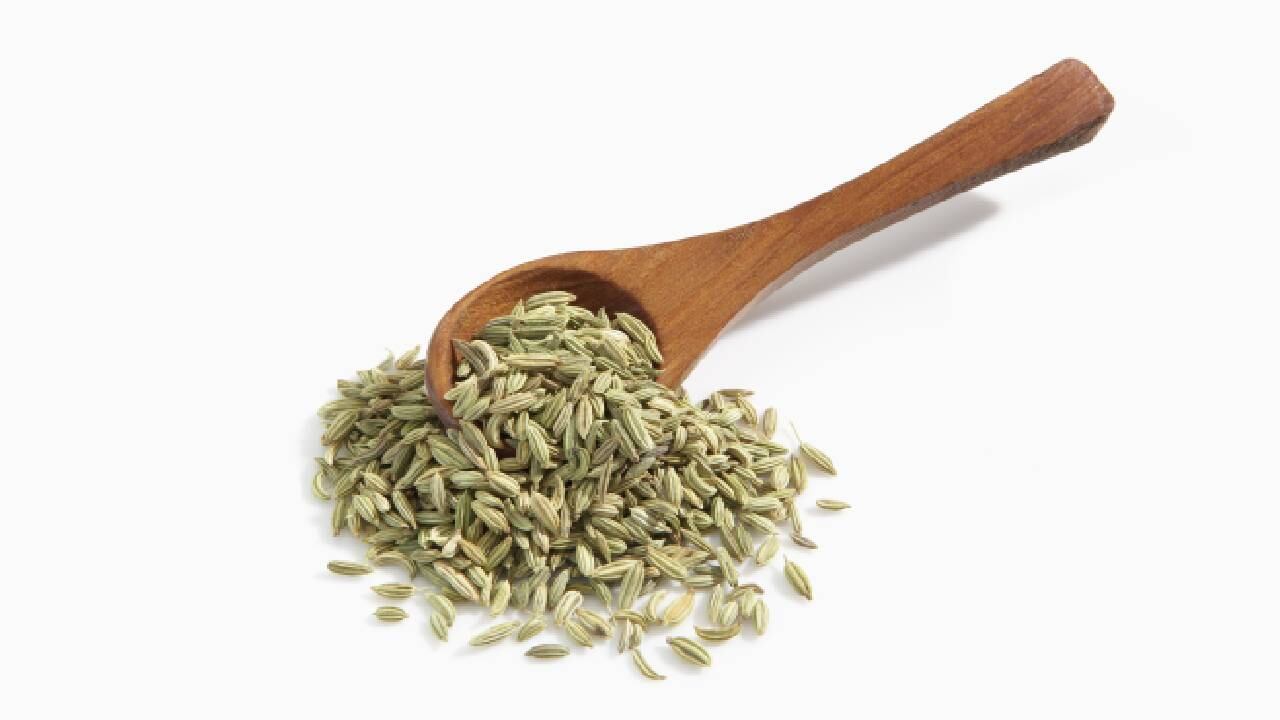 El hinojo también sirve para limpiar la sangre, equilibrar las hormonas y para problemas respiratorios. Foto: GettyImages.