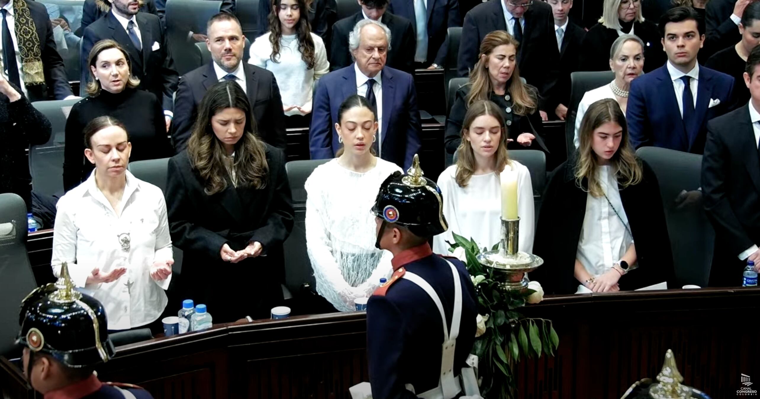 Cámara Ardiente Honorable Senador Miguel Uribe Turbay Q.E.P.D.