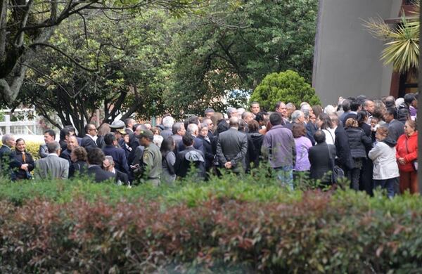 Cientos de personas fueron a darle el último adiós a Pacheco.