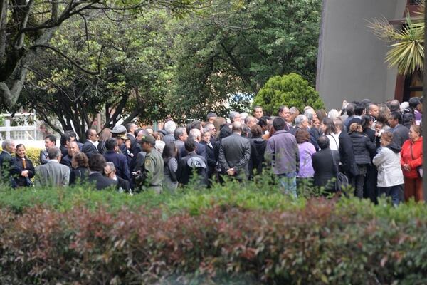 Cientos de personas fueron a darle el último adiós a Pacheco.