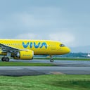 Miles de pasajeros se vieron afectados por la decisión de Viva de dejar sus aviones en tierra y suspender operaciones.