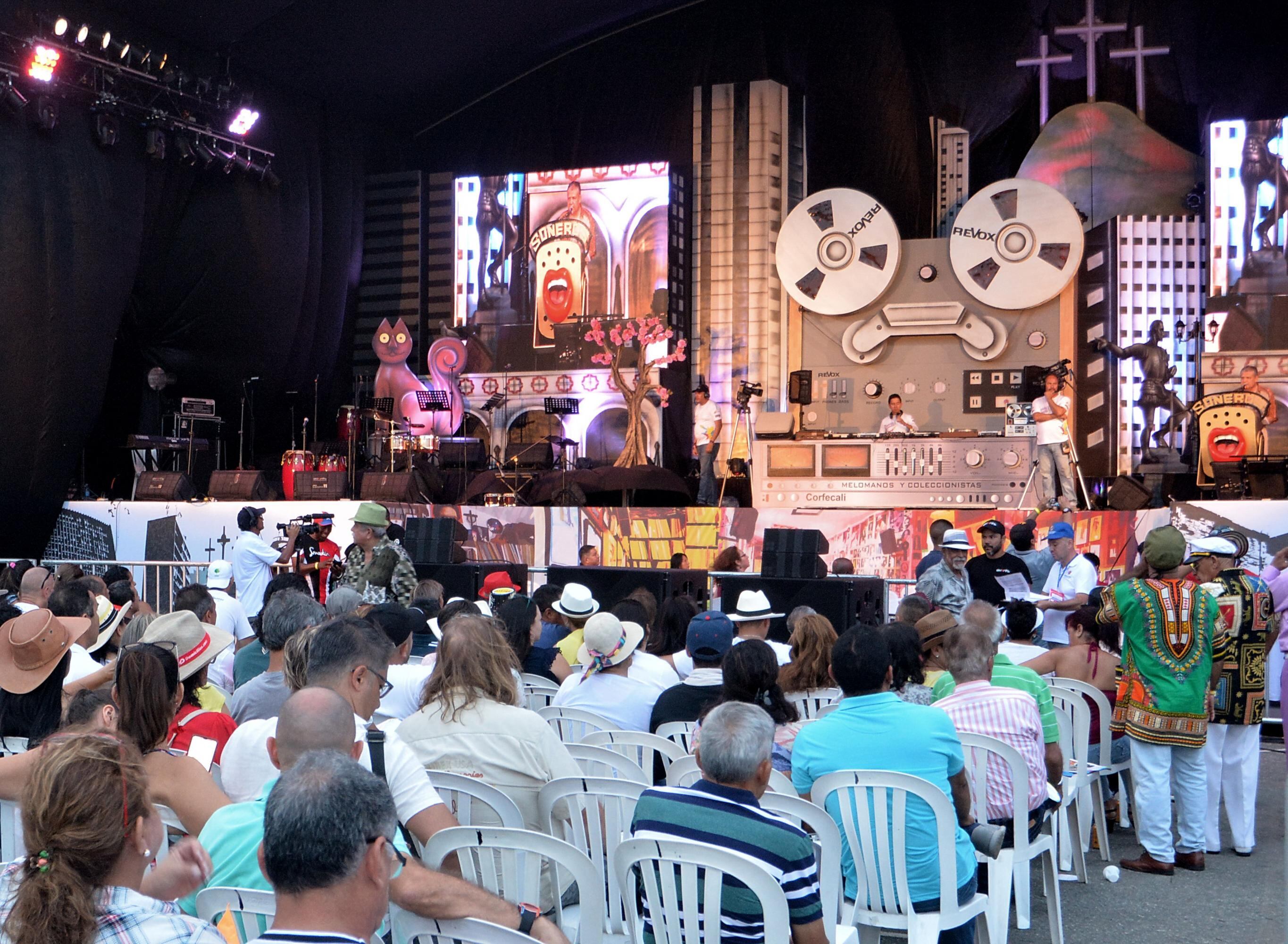 El Encuentro de Melómanos y Coleccionistas se ha consolidado en un espacio de diálogo y aprendizaje sobre la salsa.