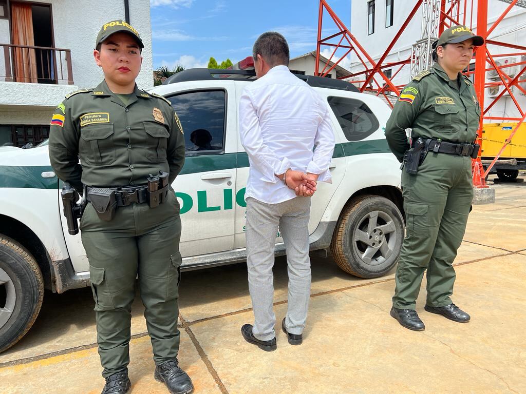 El agresor y la víctima asistieron minutos antes a la fiesta de 15 años de una nieta.