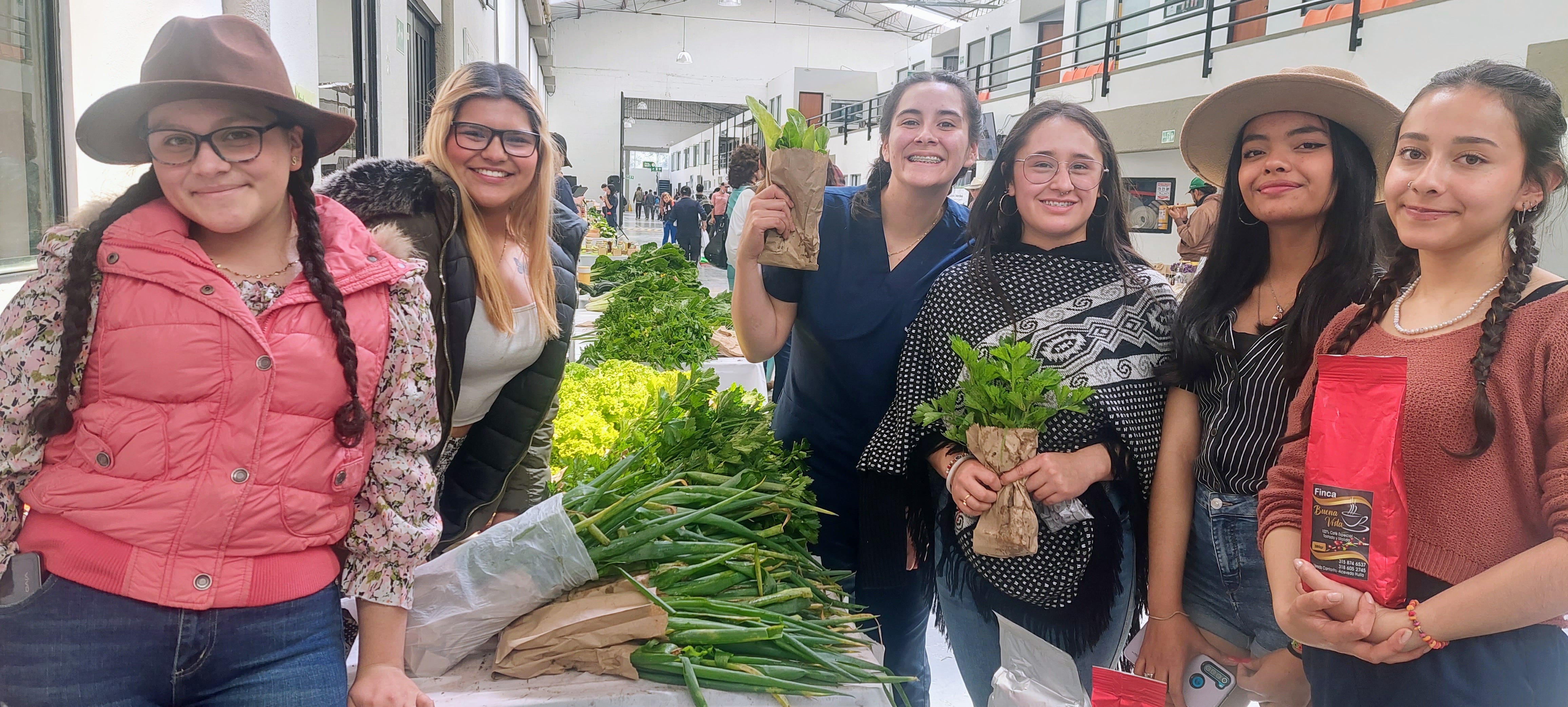 Los jóvenes de la U.D.C.A son protagonistas del cambio: aprenden, innovan y actúan por un futuro sostenible.