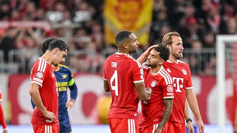 Jugadores del Bayern Múnich contra el Arsenal
