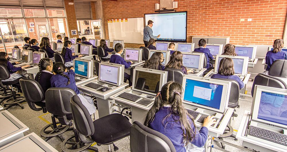     Hay más de 400 investigaciones abiertas por falsos títulos. De estas, 40 ya se han convertido en procesos disciplinarios formales. 