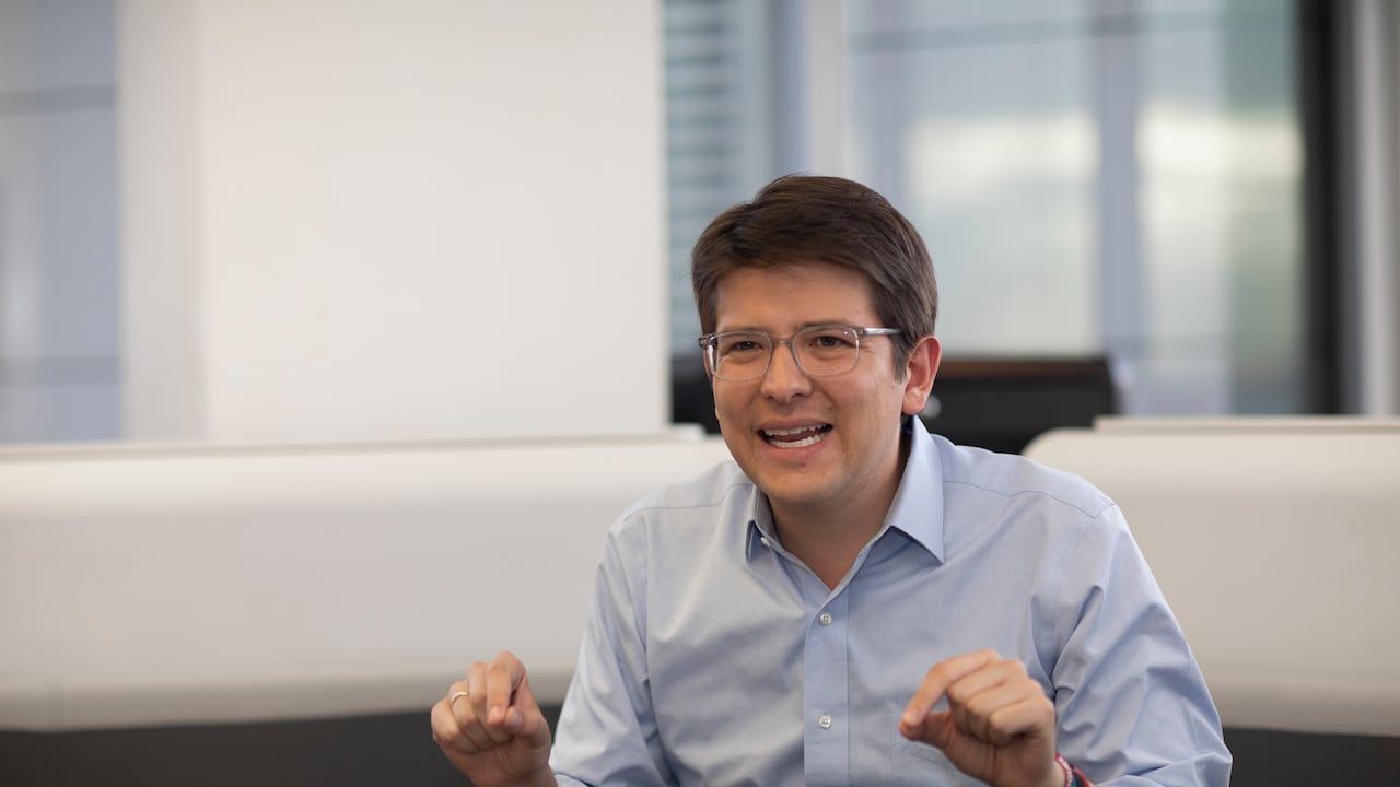 MIGUEL URIBE TURBAY