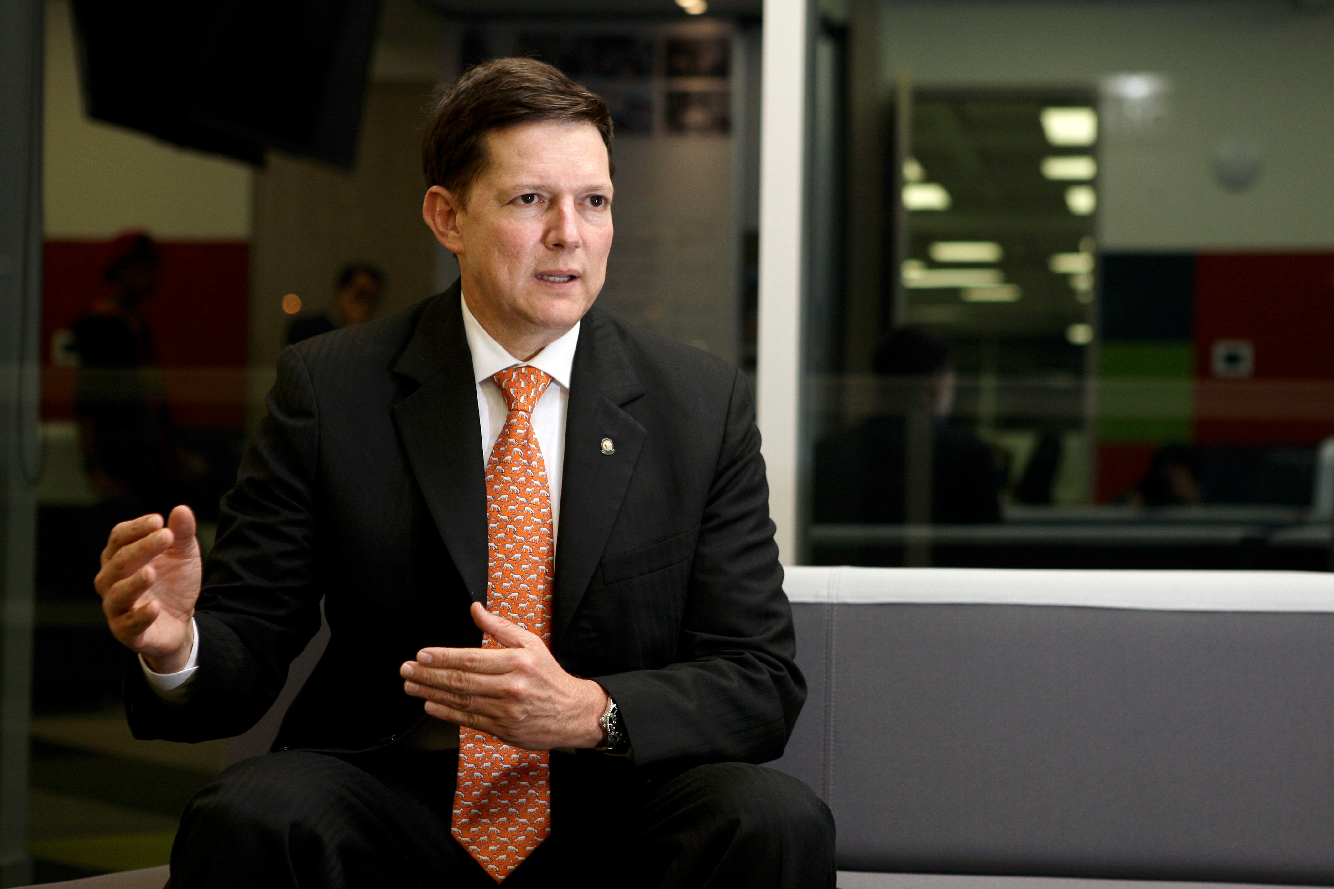 WILSON RUIZ
PRESIDENTE DEL CONSEJO SUPERIOR DE LA JURICATURA
BOGOTA 12 FEBRERO 2015