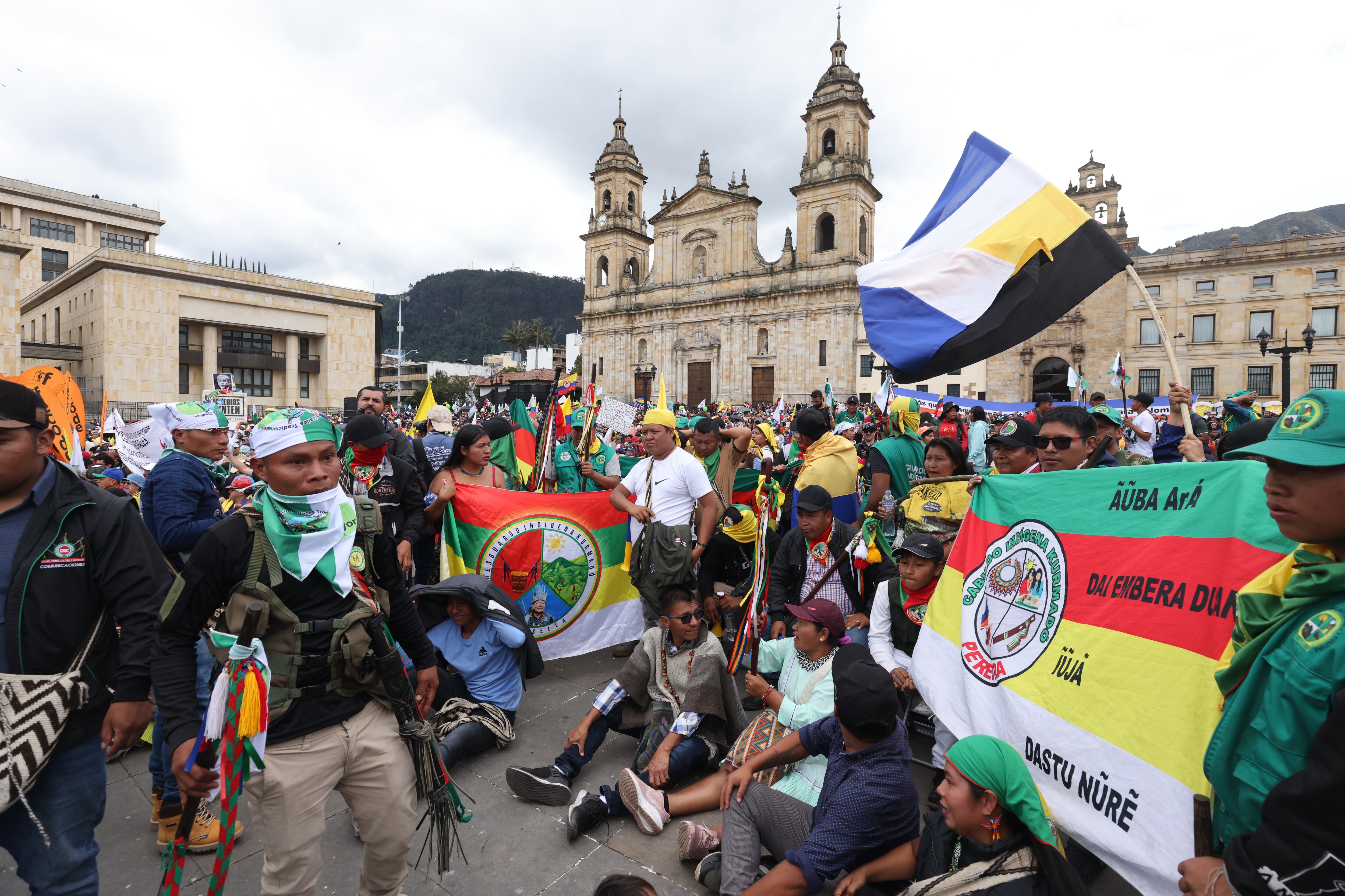 Marcha primero de mayo, Plaza de Bolívar