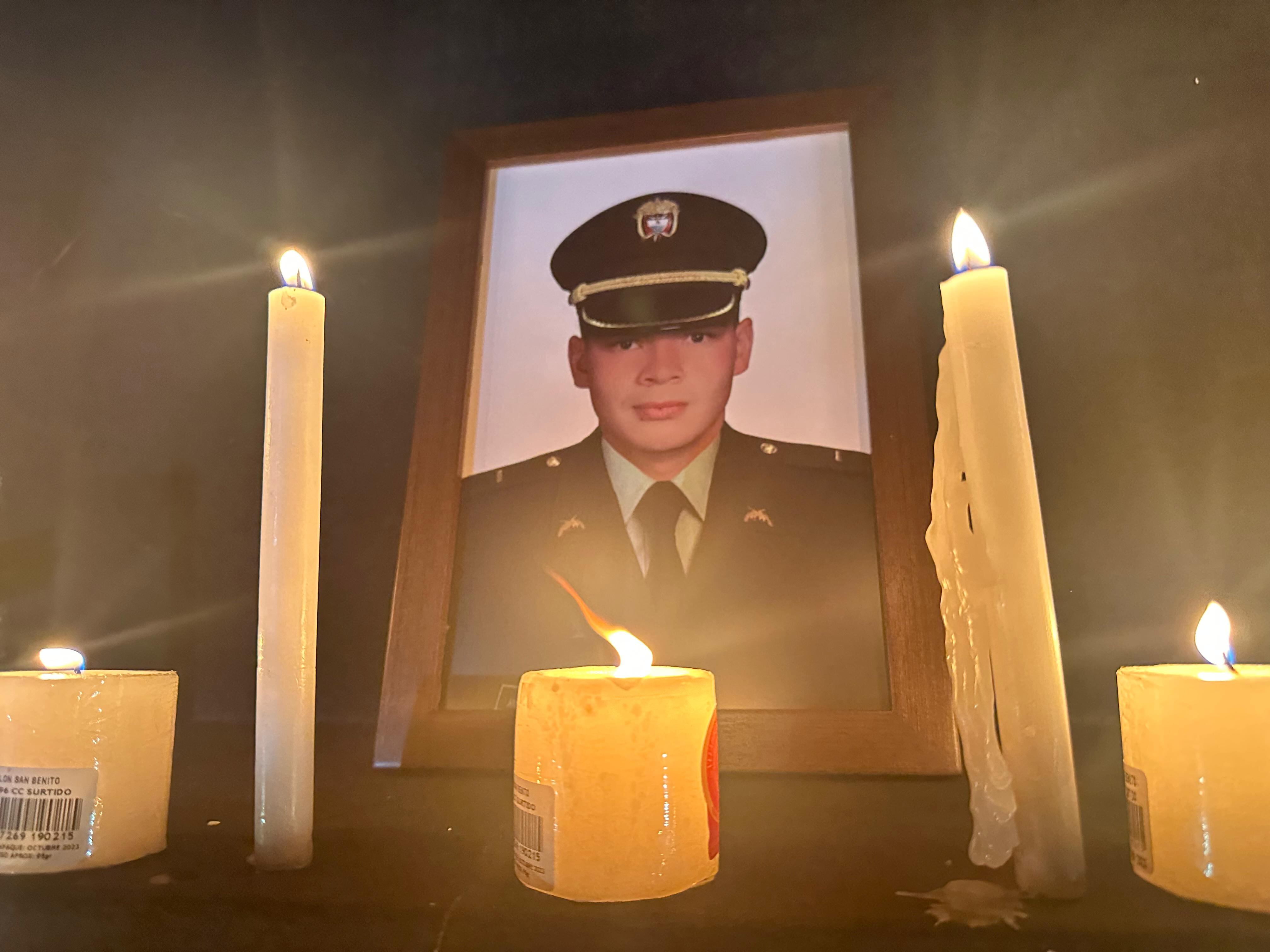 Esta es la historia de Hund y el subteniente Anderson Gómez.