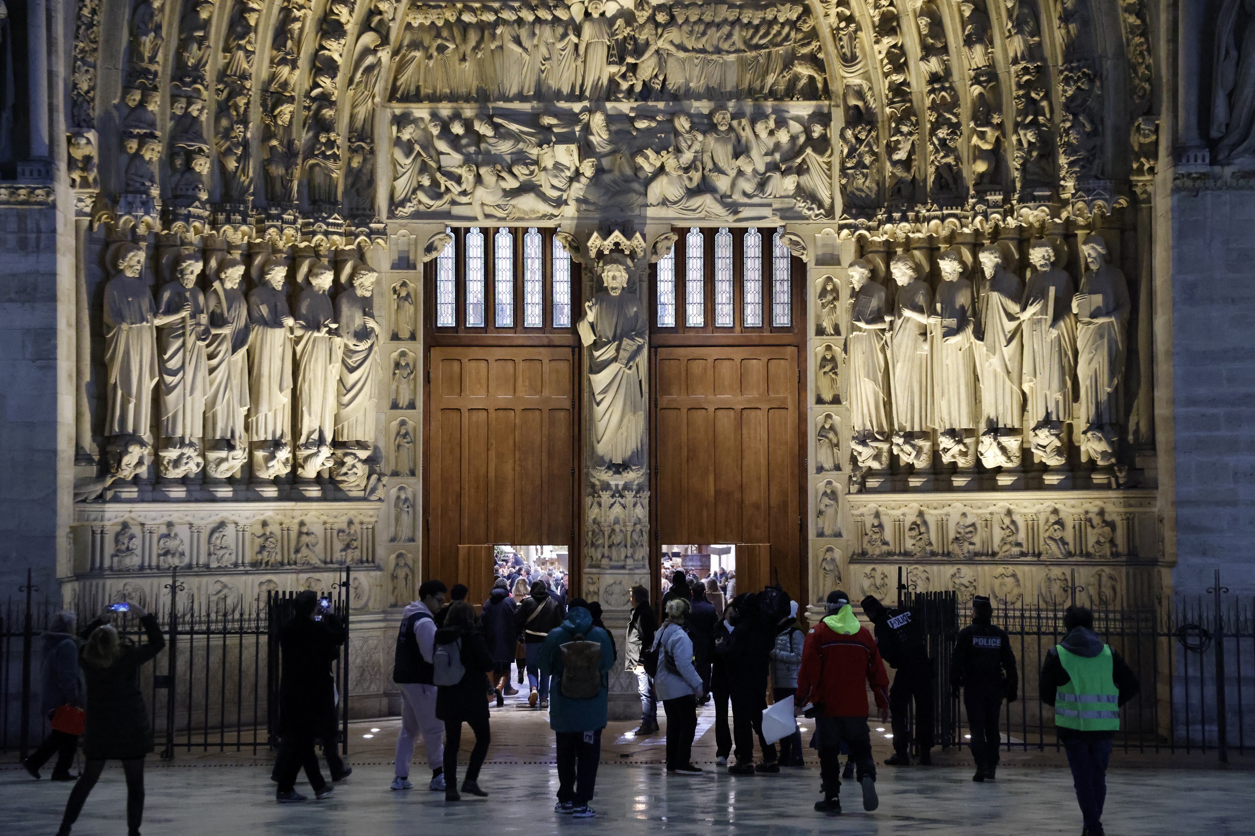 Así luce la Catedral de Notre Dame de París, cinco años después del devastador incendio de 2019