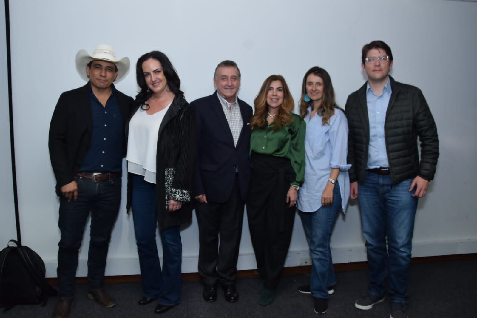 Reunión del Centro Democrático para decidir si entregan apoyo a Federico Fico Gutierre