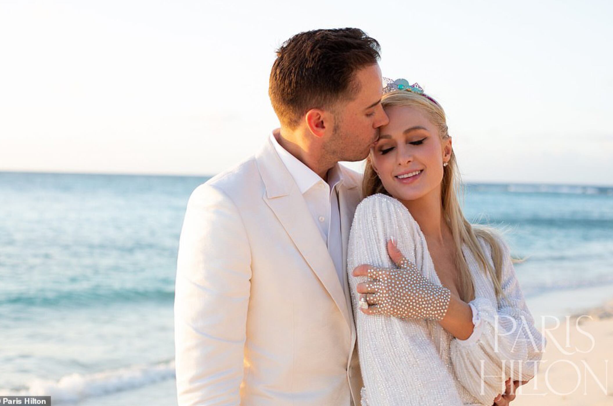 Paris y Carter son amigos desde hace años, pero se reencontraron en 2019 y sintieron una conexión especial, cuenta la millonaria.