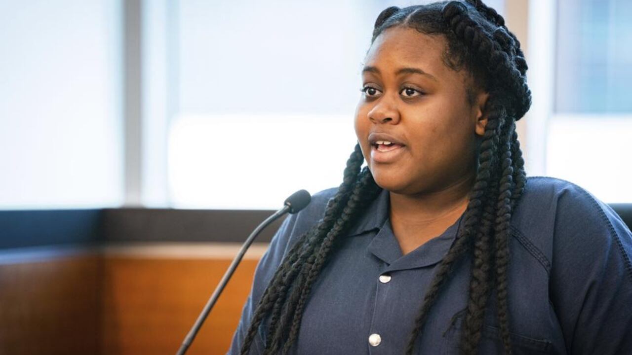 Pieper Lewis de 17 años asesinó a su presunto violador y explotador sexual hace dos años de 30 puñaladas.