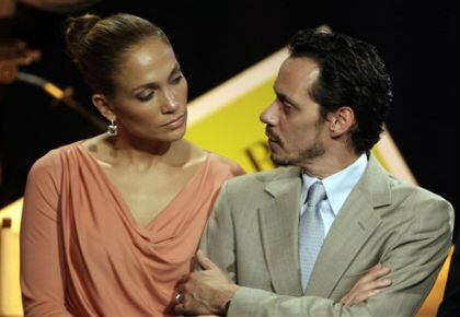 Foto de Jennifer Lopez y su ahora exesposo Marc Anthony, en una ceremonia de apoyo al cine en Puerto Rico.