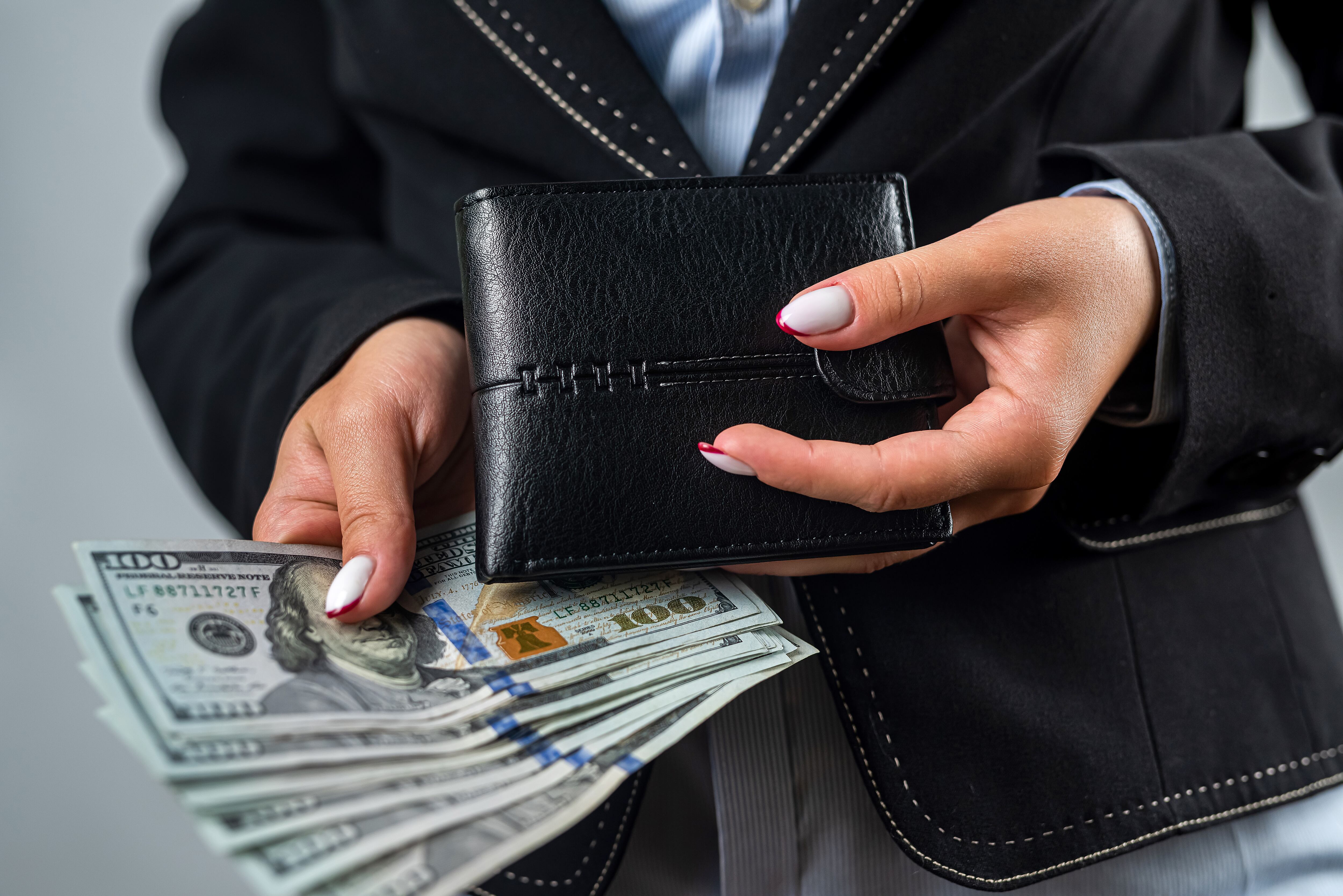 La desaparición del dinero en efectivo es una posibilidad que ha ganado relevancia en las últimas décadas.