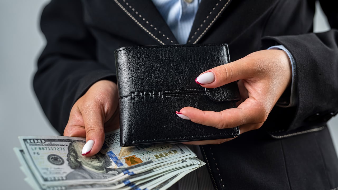 La desaparición del dinero en efectivo es una posibilidad que ha ganado relevancia en las últimas décadas.