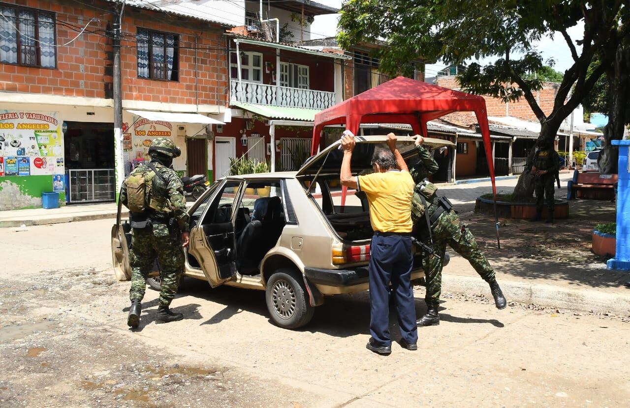 Ejército Nacional realiza Controles de Vigilancia y Seguridad en Potrerito y Jamundí.