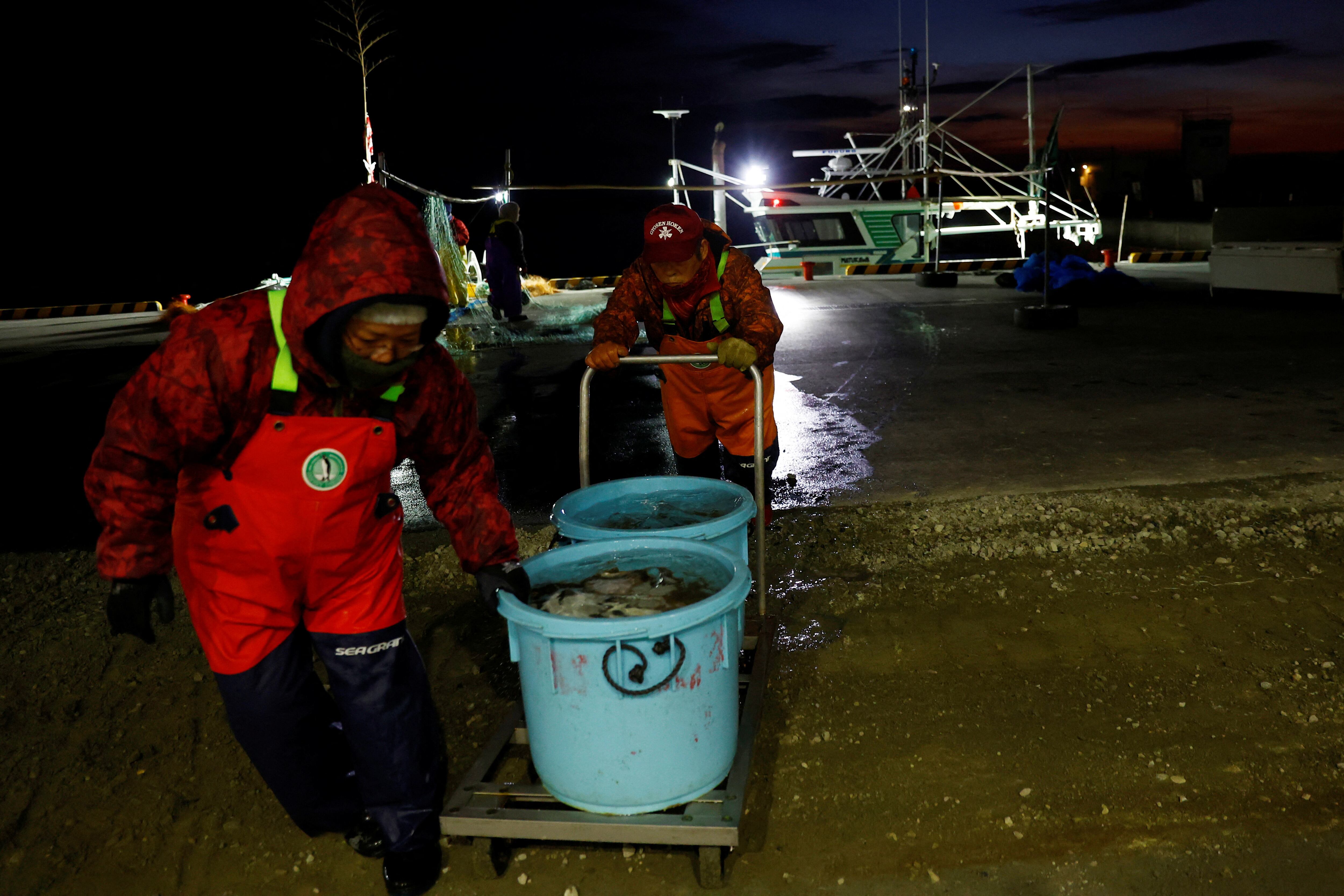 La Tokyo Electric Power Co (Tepco), que opera la central nuclear paralizada, planea comenzar pronto a liberar en el mar más de un millón de toneladas de agua radiactiva de la planta que se utilizó para enfriar los reactores después de la Marcha.