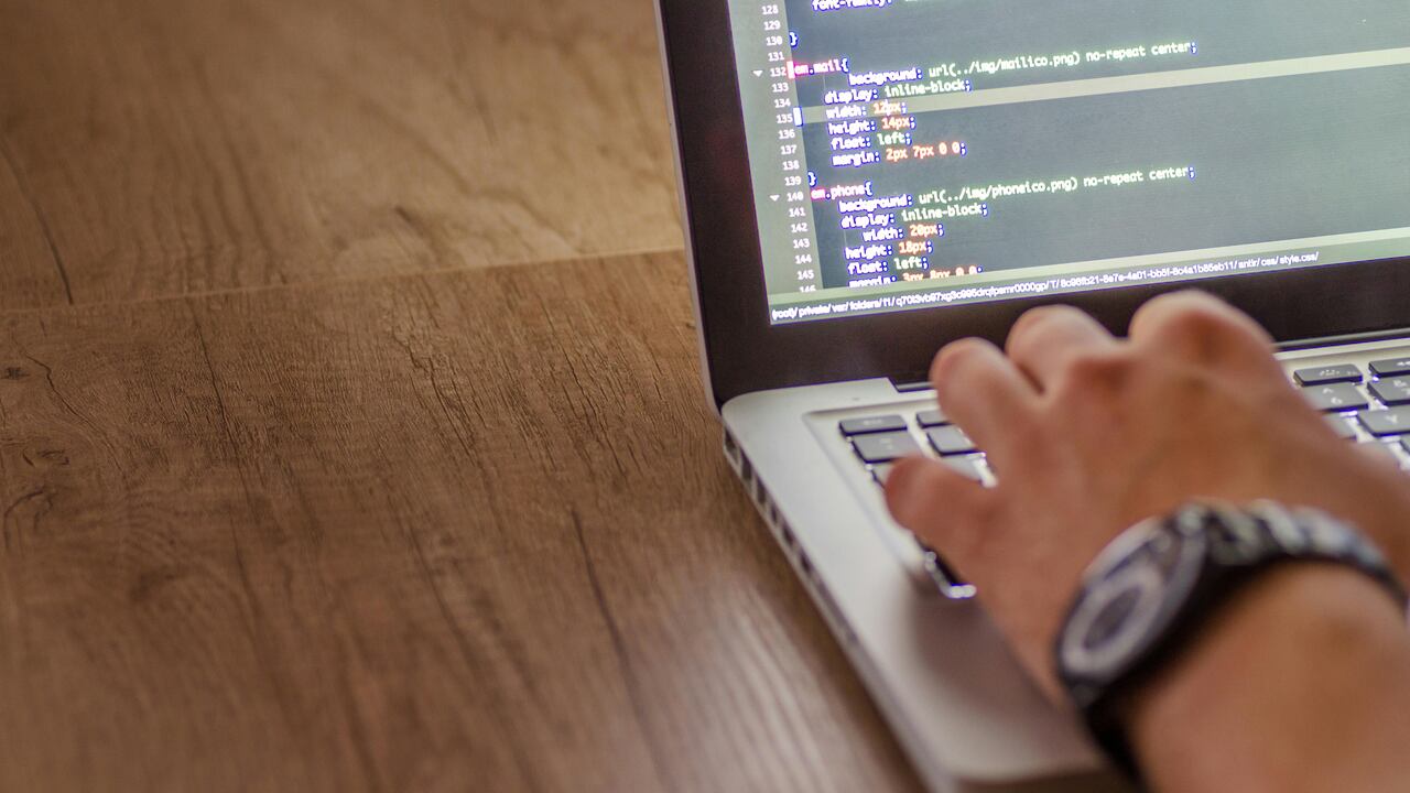 Se abren vacantes en el Sector de TI y Software, aplique en Magneto.