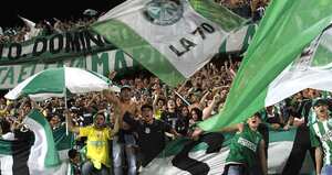 Los fanáticos de Atlético Nacional demostraron su confianza en el equipo llenando las graderías del estadio Atanasio Girardot. Fotografía: Pablo Monsalve/SEMANA.