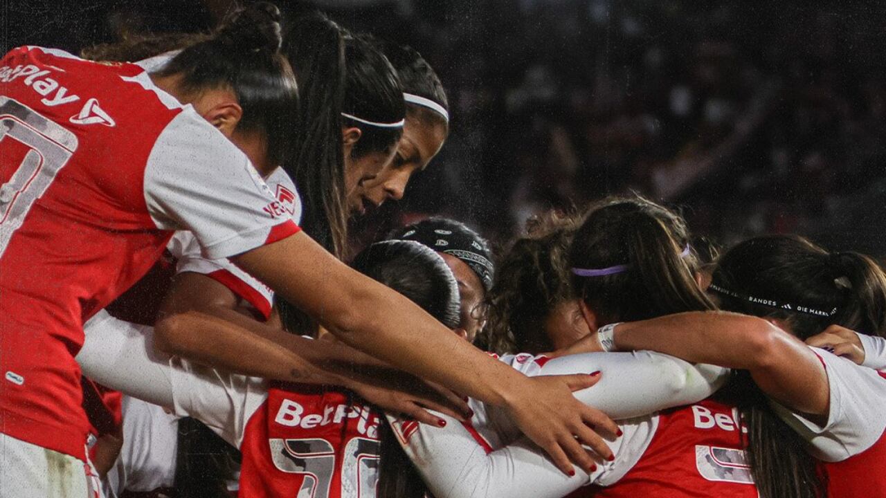 Santa Fe celebra ante Deportivo Cali en Bogotá (Liga Femenina BetPlay).