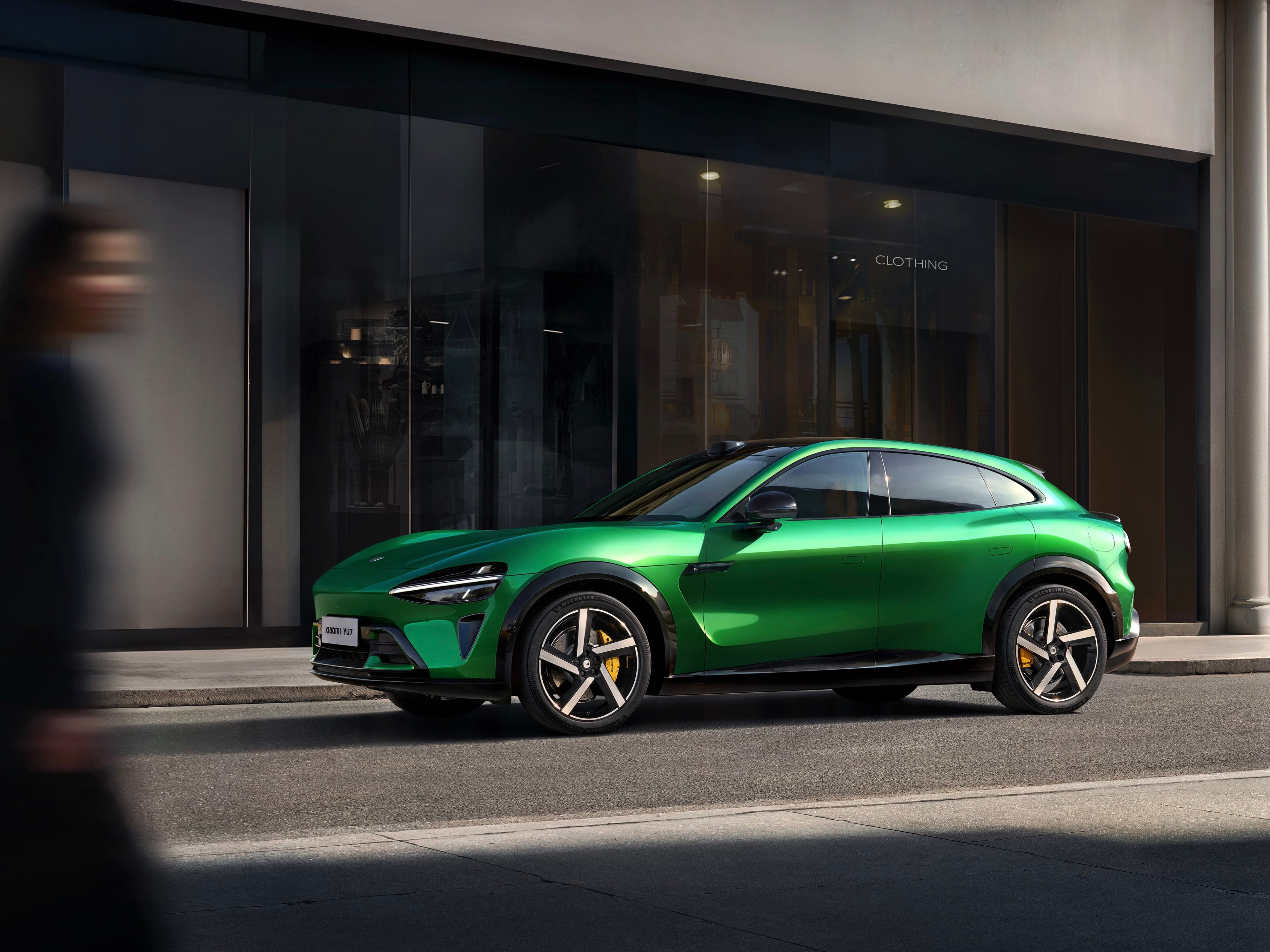 Finalmente fue presentado el Xiaomi YU 7 y las tres versiones en las que se ofrecerá este nuevo competidor en el segmento de los vehículos eléctricos.