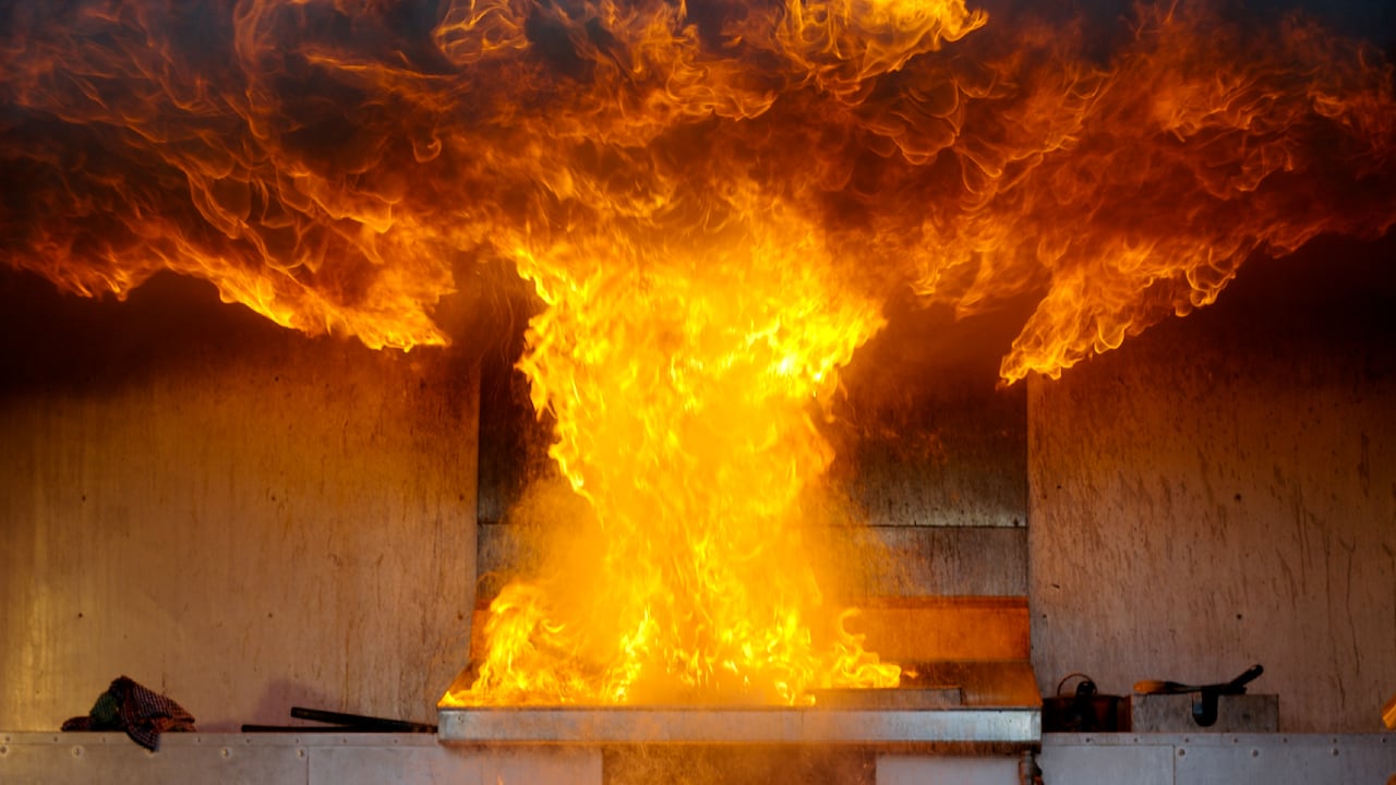 Los electrodomésticos pueden causar incendios por varias razones.