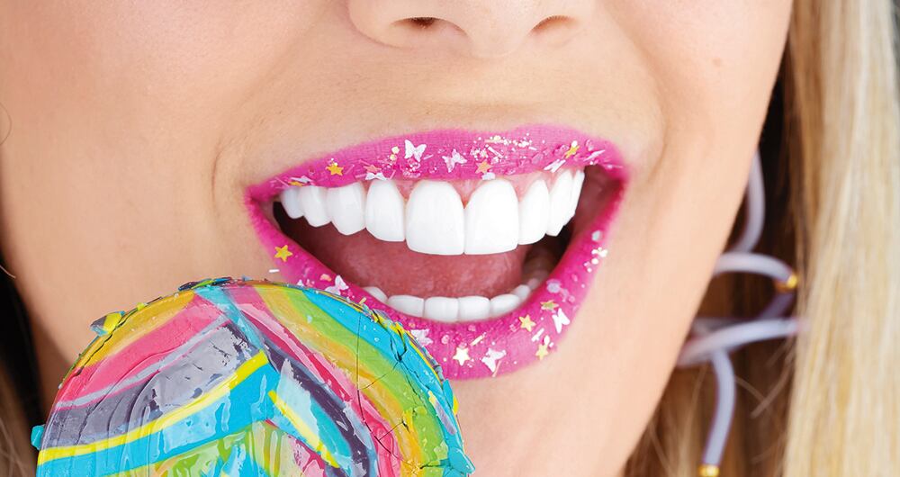 Una sonrisa siempre es llamativa.